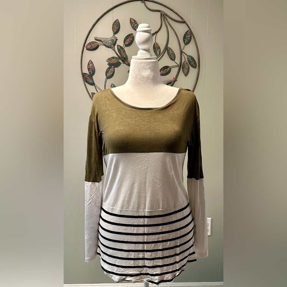 Color Block Long Sleeve Top
